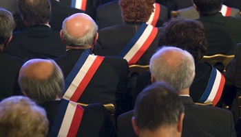 Lorsqu'un élu de la République s'engage pour l'obtention d'un autre mandat :