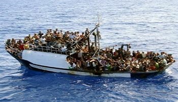 Les migrants-clandestins utilisent des milliers de bateaux pour venir en Europe. Que deviennent ces bateaux une fois accostés ?