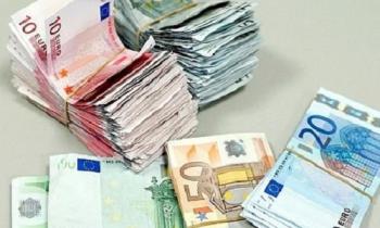 Votre revenu est-il supérieur à 1100 €/Mois  (Allocations, subventions, rentes comprises) ?