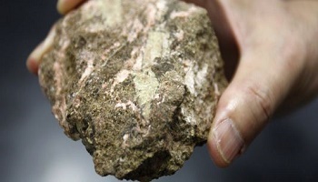 La France ne devrait-elle pas utiliser ses gisement de terres rares ?