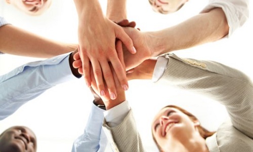 Les comptes financiers des associations locales doivent-ils être visibles dans leur propre espace par publication d'office ?