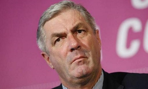 Pour ou contre la démission de François Sauvadet de son mandat de député?