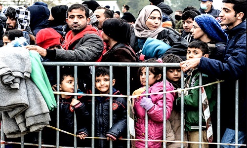 Pensez-vous que les immigrés qui ne veulent ni travailler ni apprendre le Français devrait avoir le droit de rester en France ?