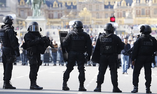 Etes-vous pour ne pas faire respecter la loi par les forces de l'ordre ?