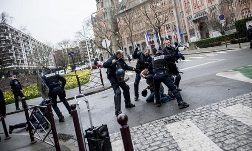 Avez-vous vu sur France 2 les coups donnés par la police à Rennes?