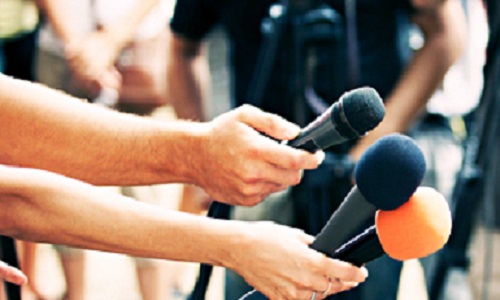 Trouvez-vous la couverture médiatique des attentats terroristes dangereusement surdimensionnée par rapport à notre simple besoin d'information ?