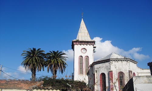 Êtes-vous d'accord pour la restitution des églises en Algérie?
