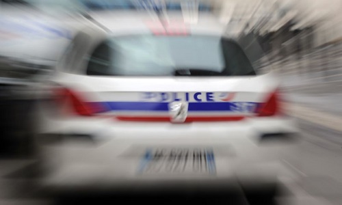 Pensez-vous que les policiers doivent tirer à balles réelles lorsqu'ils tombent dans des pièges organisés dans les banlieues françaises ?