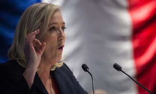 Marine Le Pen : afin de parvenir à être élue, a-t-elle considérablement modifié son discours en l'adoucissant de manière flagrante sur les sujets qui fâchent?