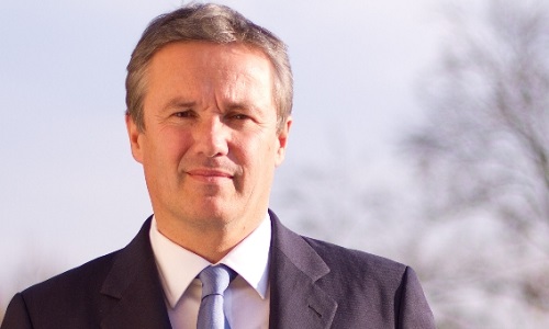 Trouvez-vous normal qu'au prochain débat politique télévisé, Nicolas Dupont Aignan, candidat à l'Élection Présidentielle ne soit pas représenté ?
