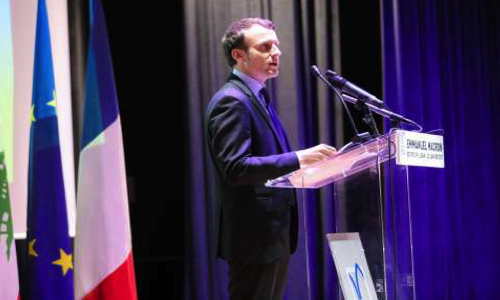 À ce stade, le Président Emmanuel Macron parait-il être l'homme de la situation ?