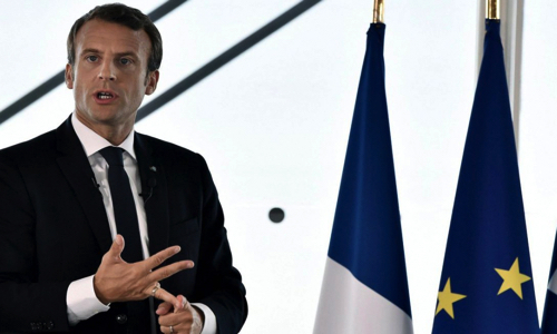 Que pensez-vous de l'attitude du Président de la République en traitant les Français de fainéants ?