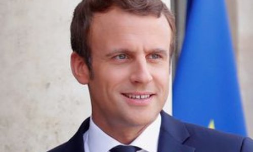 Certains journalistes estiment que Le Président Macron dirige la France comme le Président SARKOZY : Êtes-vous d'accord ?